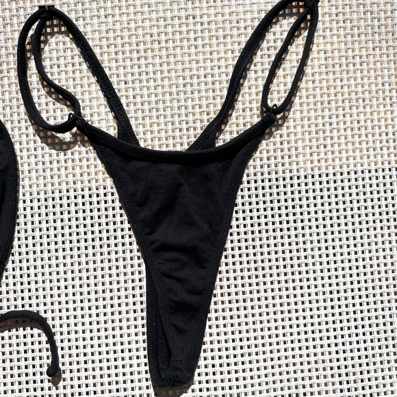 Minimale Animale String Thong - Picture 1 of 2